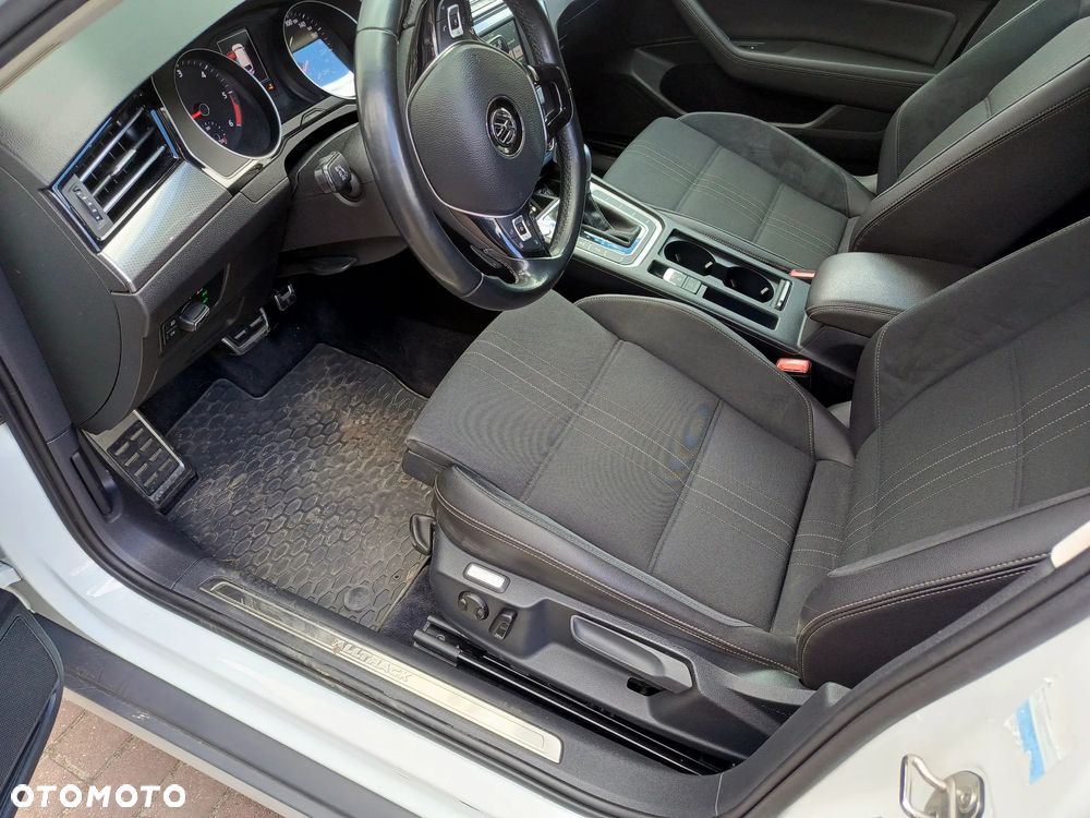 Volkswagen Passat 2.0 TDI BMT 4Mot Highline DSG - 18