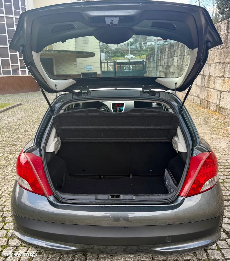 Peugeot 207 1.4 HDi Premium - 8