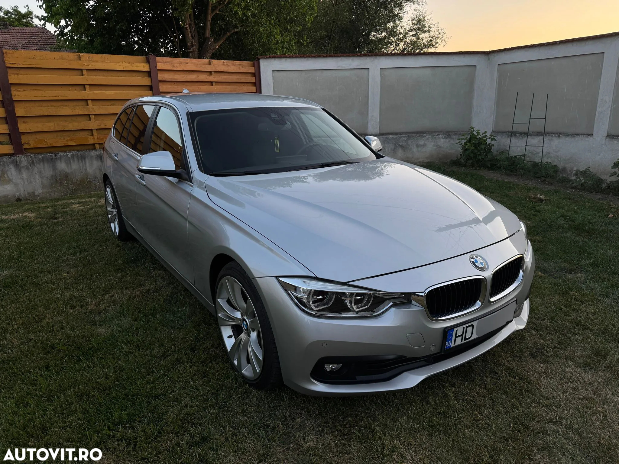 BMW Seria 3 320d Touring Aut. Advantage - 3