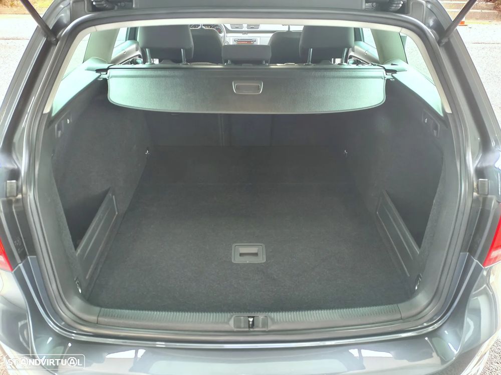 VW Passat Variant 1.6 TDI BlueMotion - 9