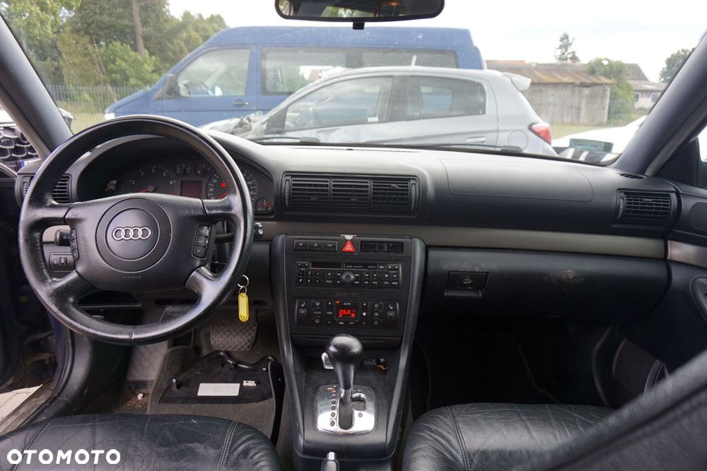 AUDI A4 B5 KOMBI 2001 LZ5K 1.8T AWT 149KM GRANATOWY na części - 10