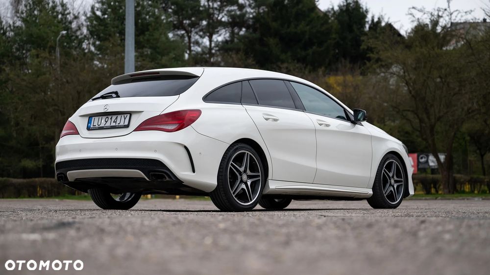 Mercedes-Benz CLA 200 7G-DCT AMG Line - 3