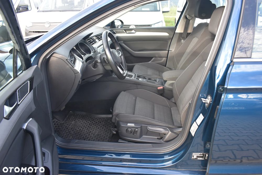 Volkswagen Passat 2.0 TDI EVO Business DSG - 10