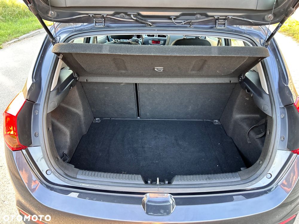 Kia Ceed 1.6 CRDi 128 Spirit - 24