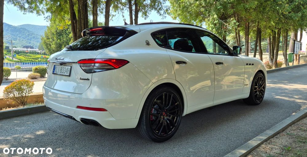 Maserati Levante S Q4 - 8