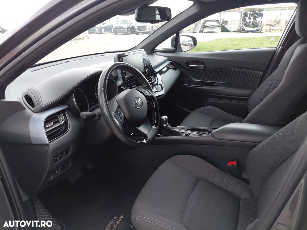 Toyota C-HR - 19