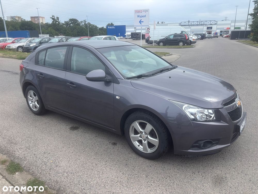Chevrolet Cruze 1.6 LT - 6