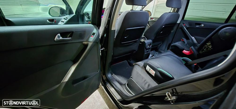 VW Tiguan 2.0 TDi Sport 4Motion - 6