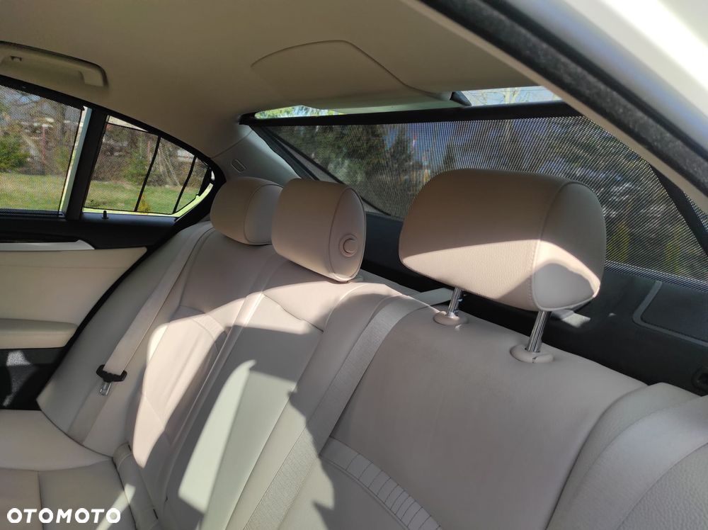 BMW Seria 5 - 24