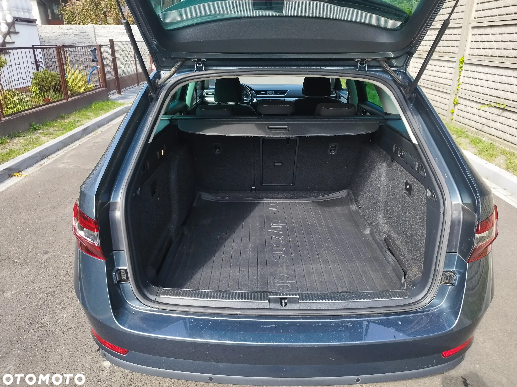 Skoda Superb 1.6 TDI Ambition - 9