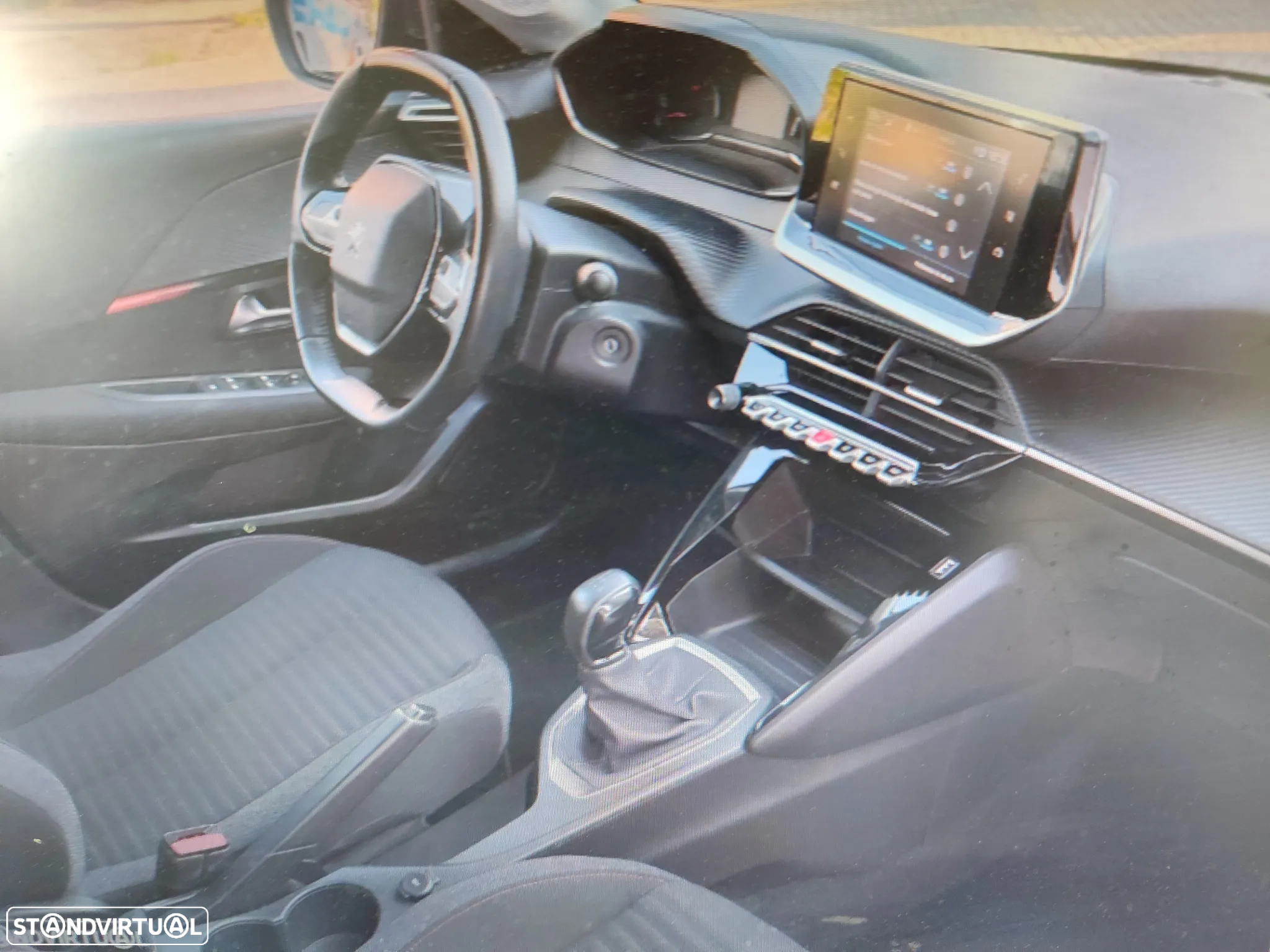 Peugeot 208 1.2 PureTech Active Pack - 4