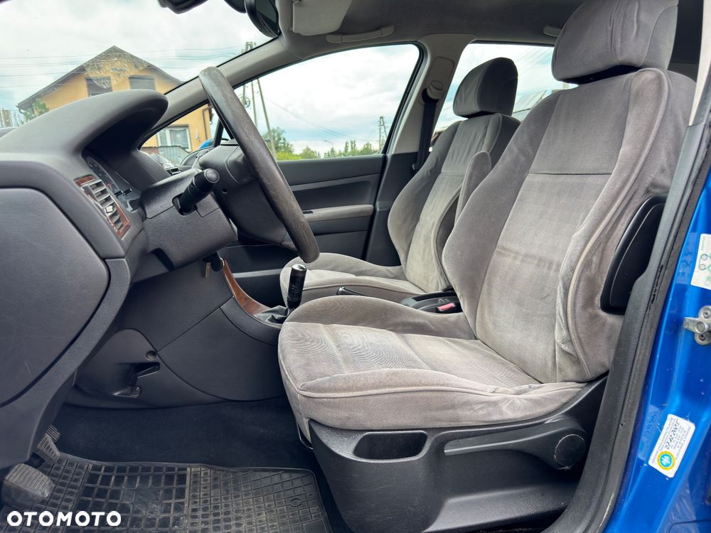 Peugeot 307 1.6 - 18