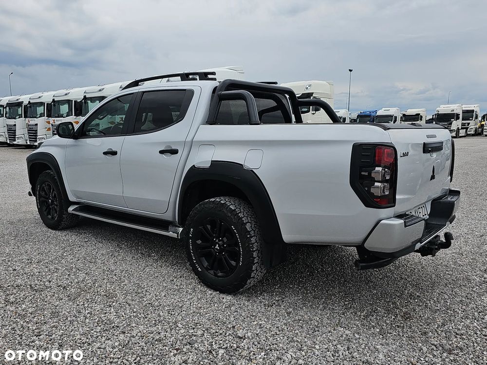 Mitsubishi L200 2.2 d DC Stark Basic - 8