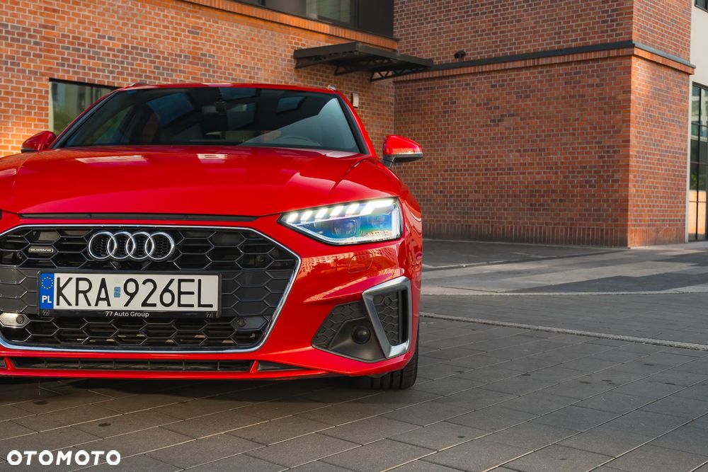 Audi A4 Avant 40 TFSI quattro S tronic S line - 13