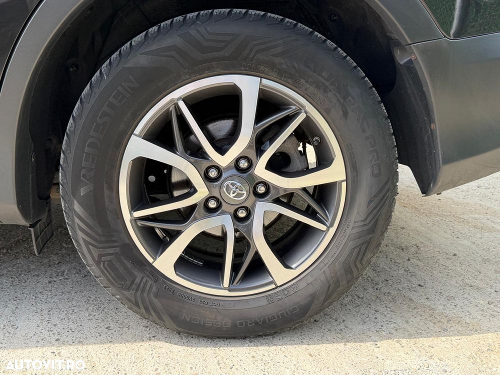 Toyota RAV4 2.0 D-4D 4x4 Executive - 24