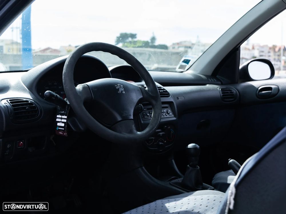 Peugeot 206 1.1 XT - 10