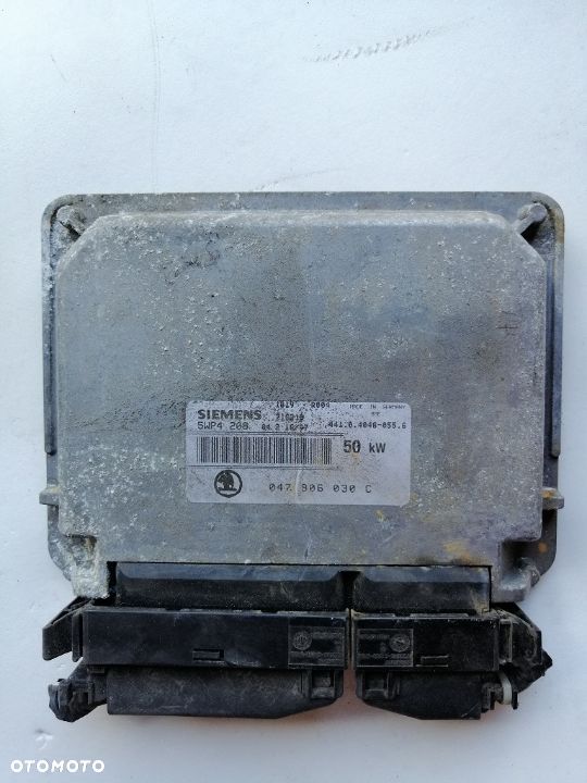 SKODA FELICIA 1.3 MPI STEROWNIK KOMPUTER 047906030C POSIADAM 2 SZT - 2