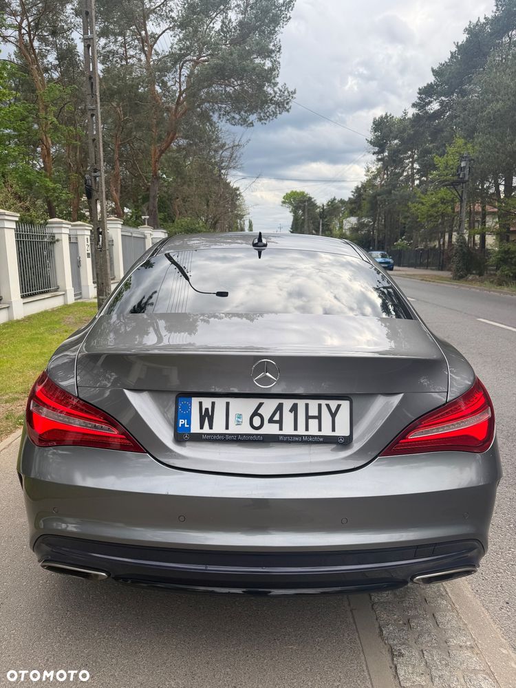 Mercedes-Benz CLA 220 4-Matic AMG Line - 17