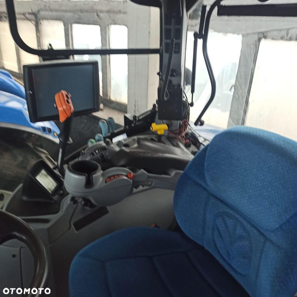 New Holland T7.200 - 4