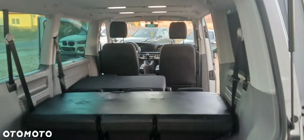Volkswagen Caravelle 2.0 TDI L1 Comfortline DSG - 18