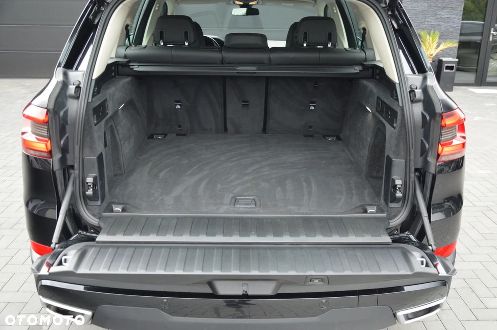 BMW X5 xDrive40i - 27