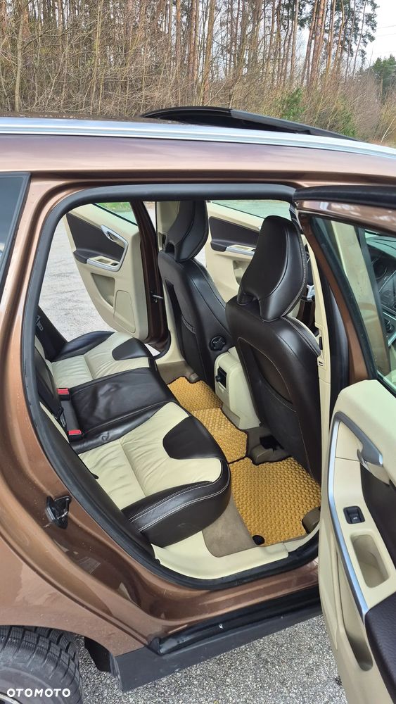 Volvo XC 60 D3 AWD Summum - 15