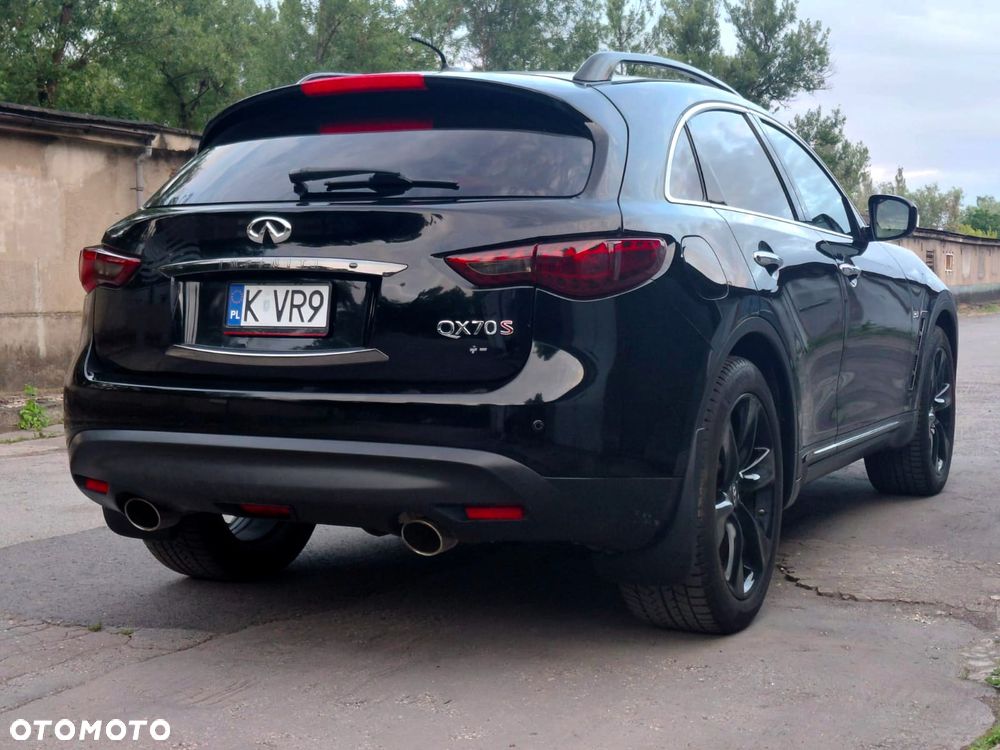Infiniti QX70 3.7 S Premium - 3