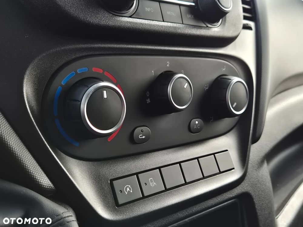 Iveco Daily 35S16 L4H2, MAXI blaszak, klimatyzacja, tempomat - 13