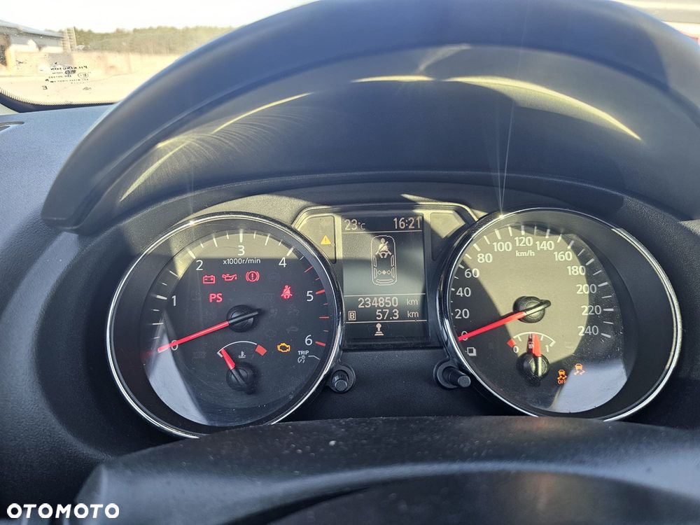 Nissan Qashqai 2.0 dCi Tekna EU5 - 6