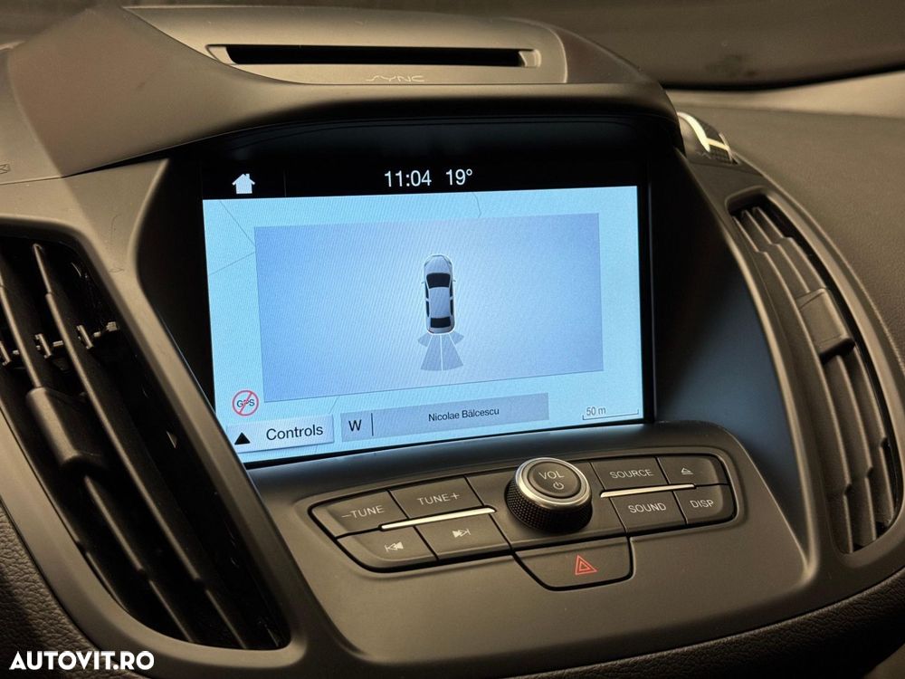 Ford Kuga - 12