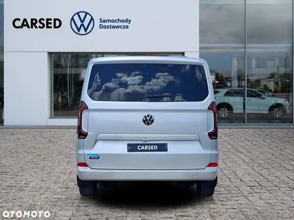 Volkswagen Caravelle - 9