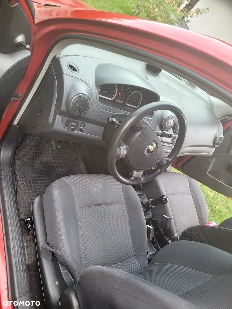 Chevrolet Aveo 1.2 16V Base - 8