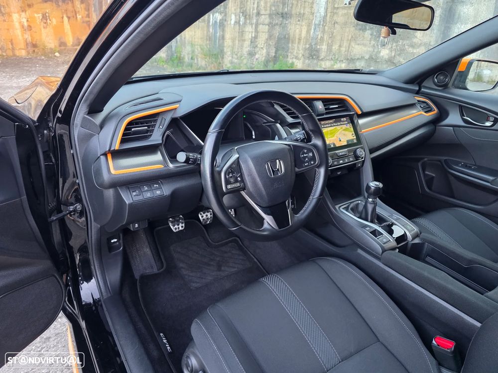 Honda Civic 1.0 i-VTEC Executive Premium - 14