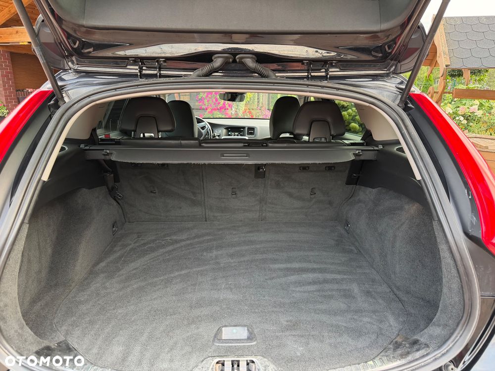 Volvo V60 D4 Drive-E Momentum - 26