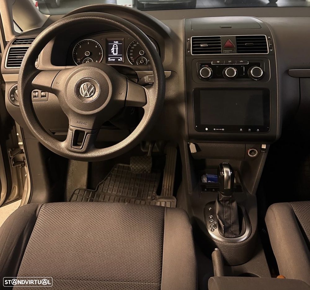 VW Touran 1.6 TDI DPF BlueMotion DSG Trendline - 4