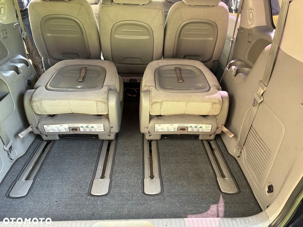 Kia Carnival 2.9 CRDi Tour - 18
