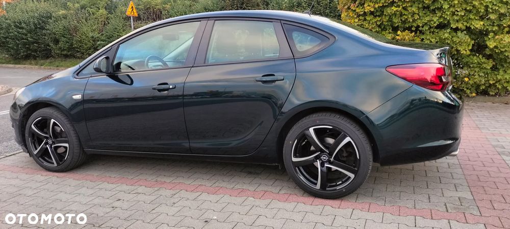 Opel Astra - 14