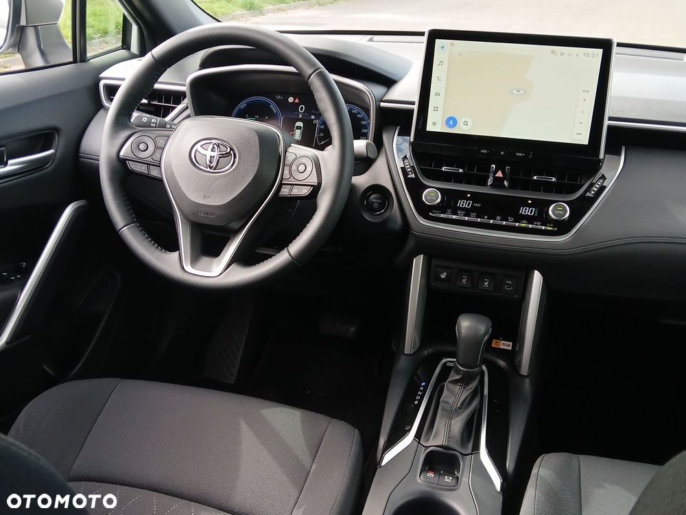 Toyota Corolla Cross - 21