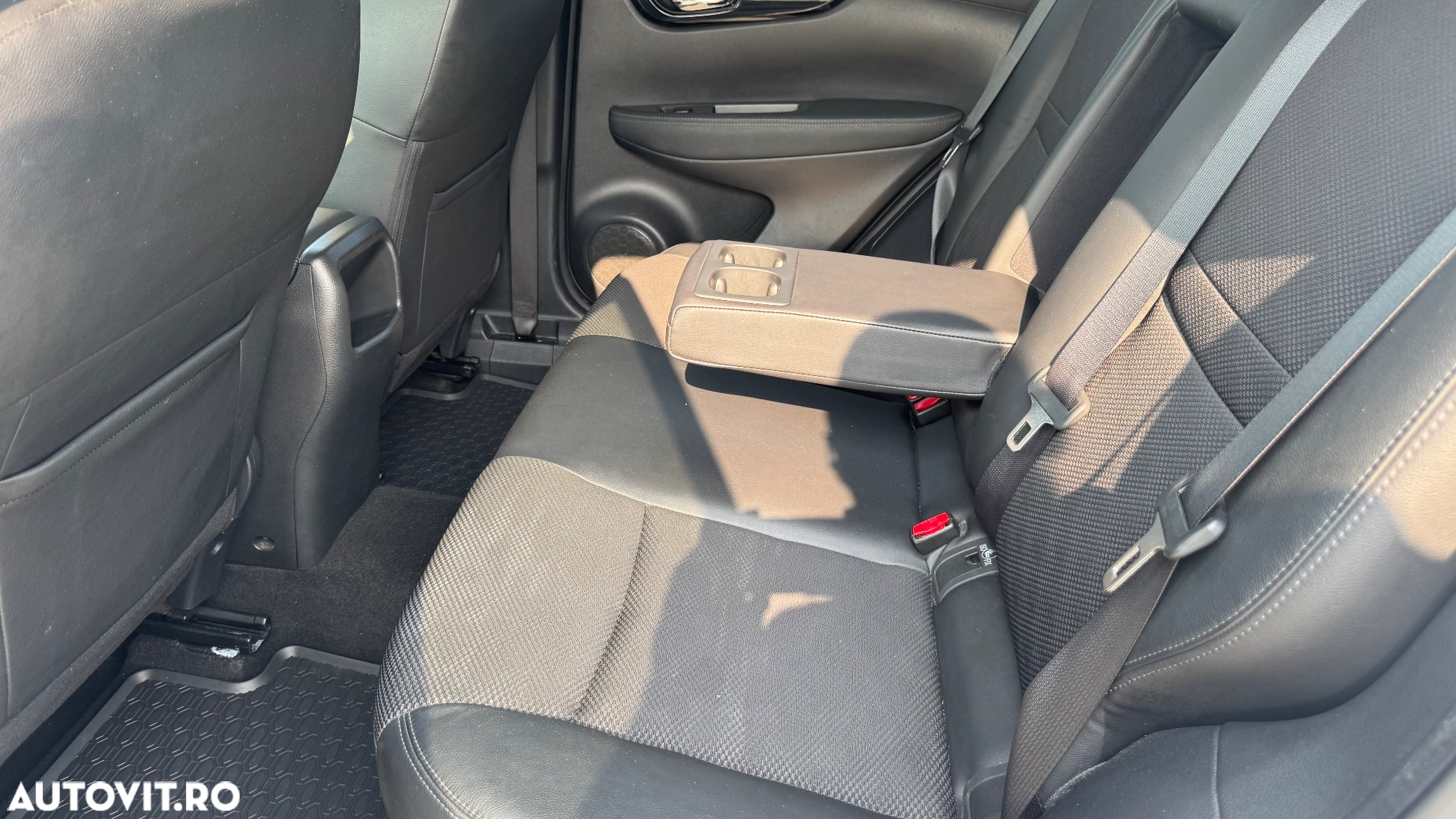 Nissan Qashqai 1.5 DCI Start/Stop Tekna - 9