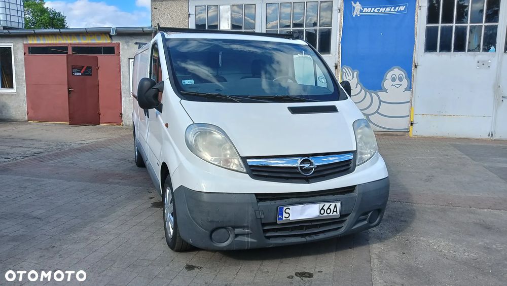 Opel Vivaro - 2