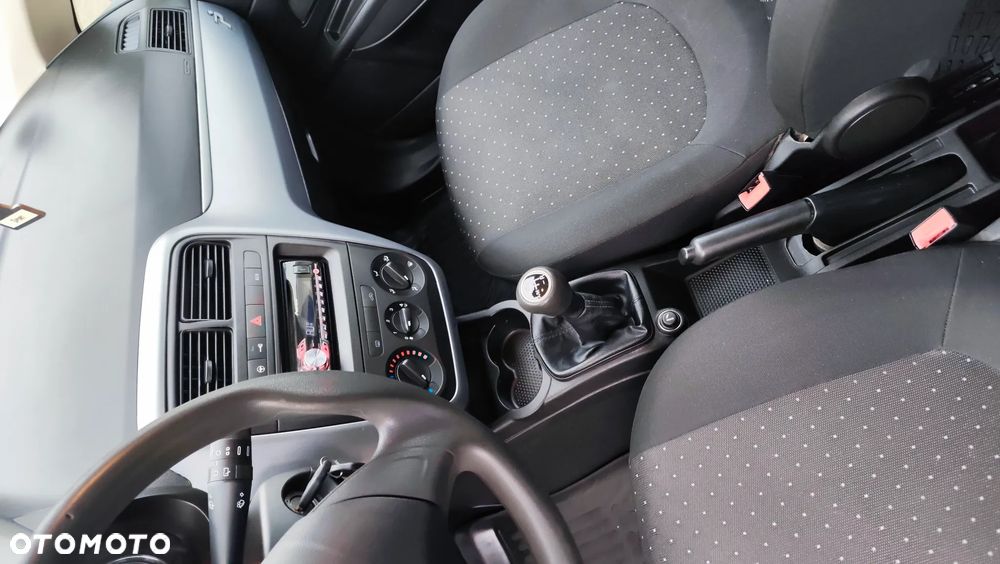 Fiat Grande Punto 1.4 8V Dualogic Active - 7