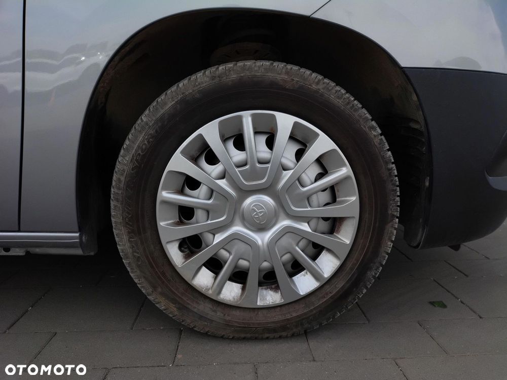 Toyota Proace City - 25