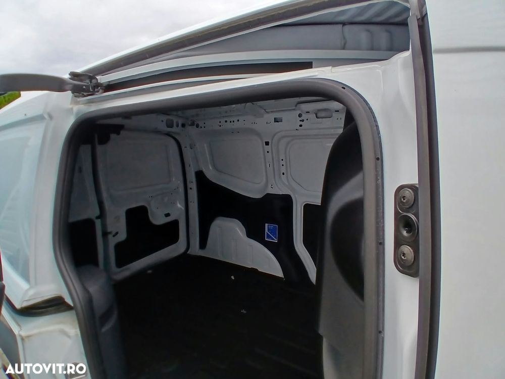 Ford Transit Courier - 3