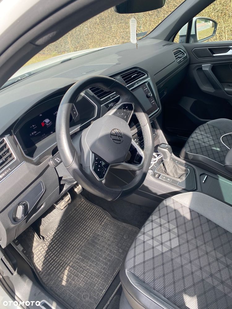 Volkswagen Tiguan - 23