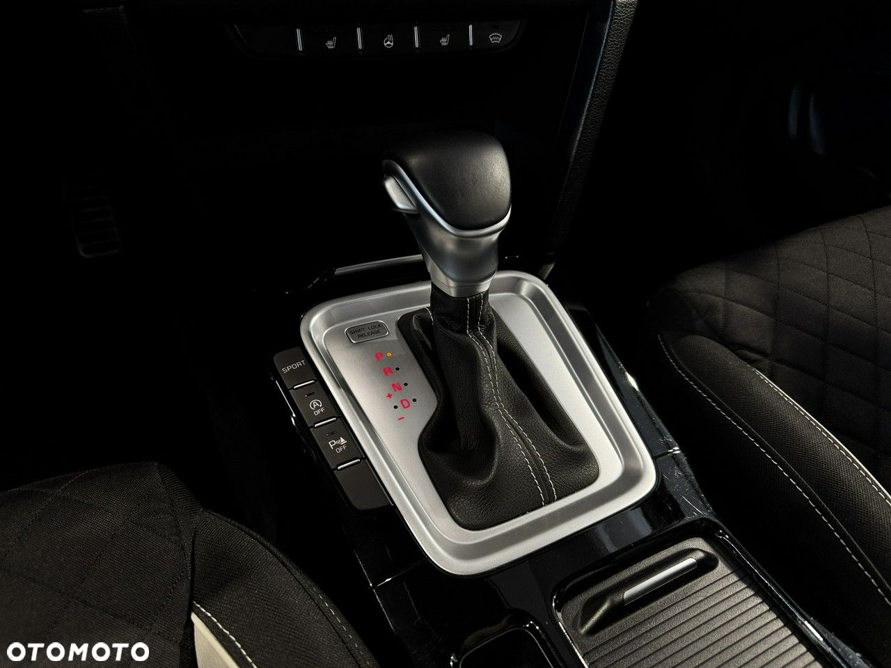 Kia ProCeed - 26