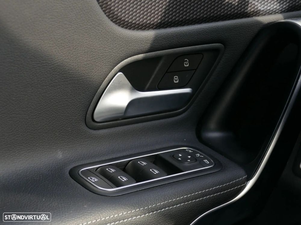 Mercedes-Benz CLA 250 e Shooting Brake Progressive - 33