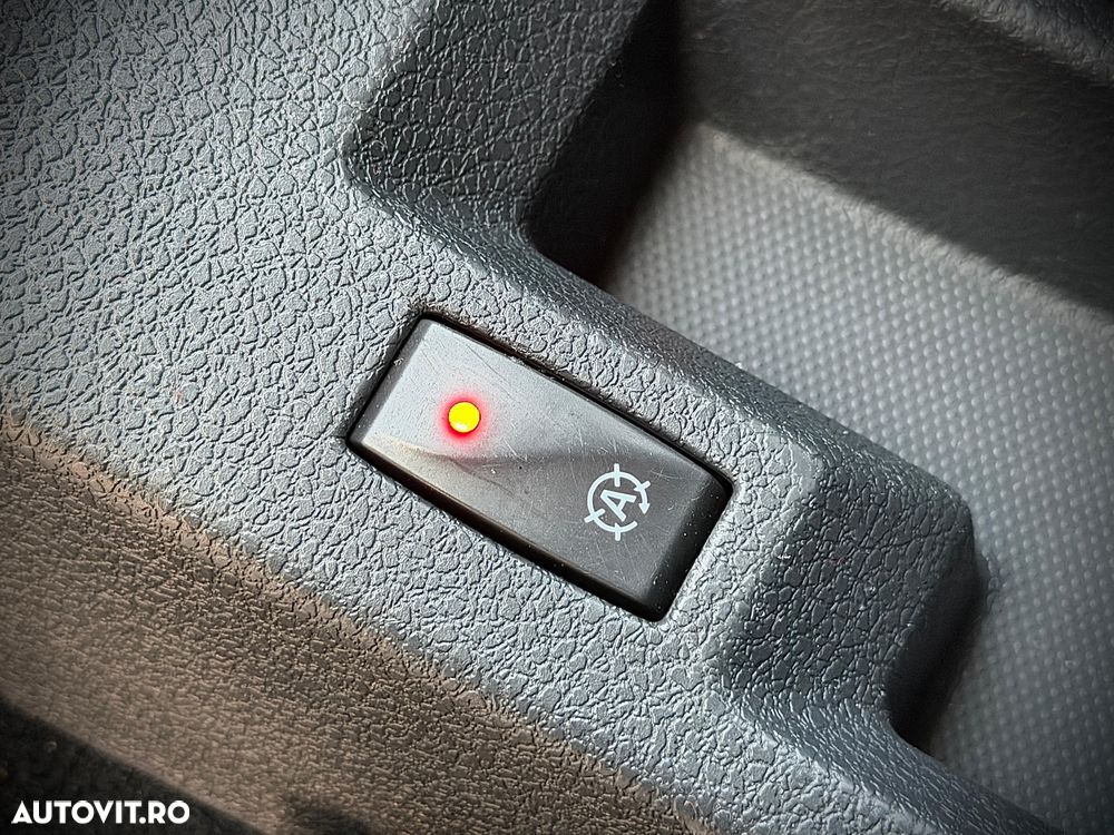 Dacia Logan 1.5 90CP Laureate - 9