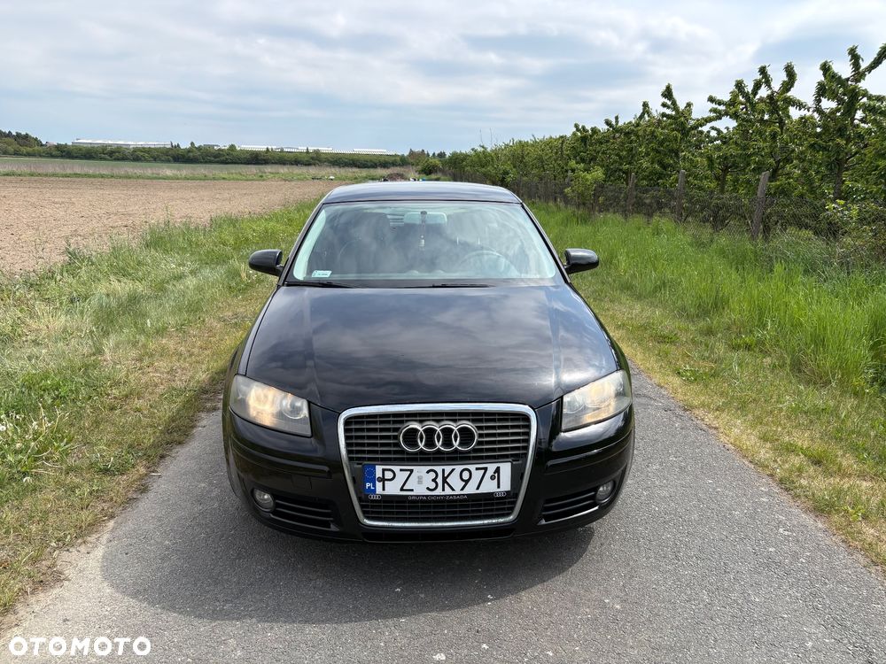 Audi A3 Sportback 2.0 TDI Ambiente - 2