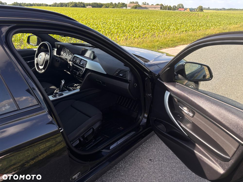 BMW Seria 3 318d Sport Line - 8