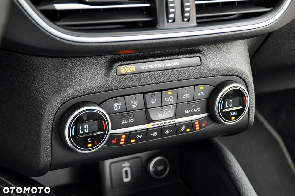 Ford Focus - 35